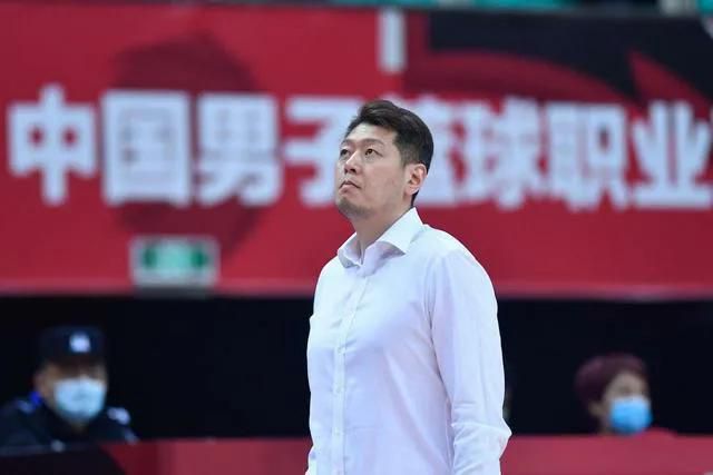 日本护士撒尿xxxx18